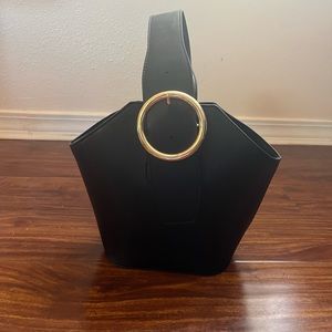 Chick bucket bag